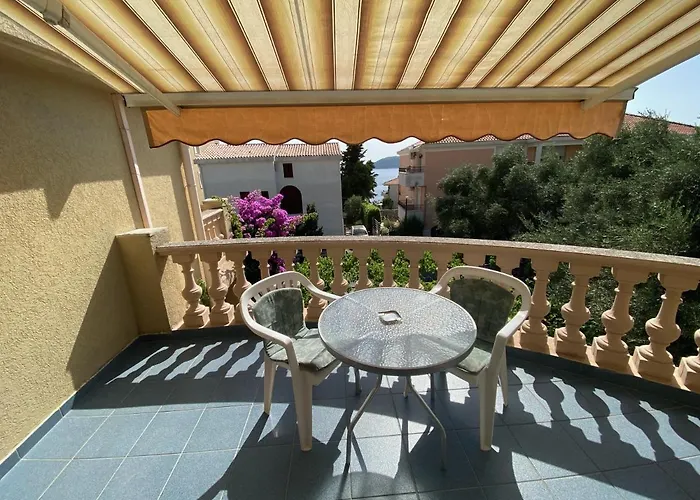 Apartments Kalluka